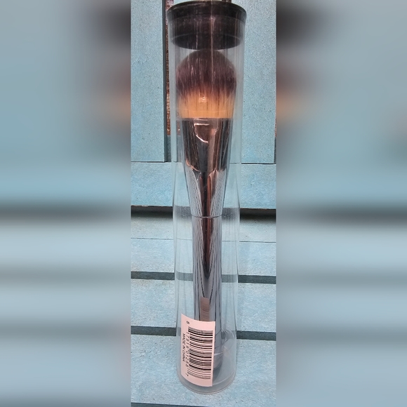 It Cosmetics Heavenly Luxe Paddle Foundation Brush NIB SealedIt Cosmetics... - Picture 2 of 4